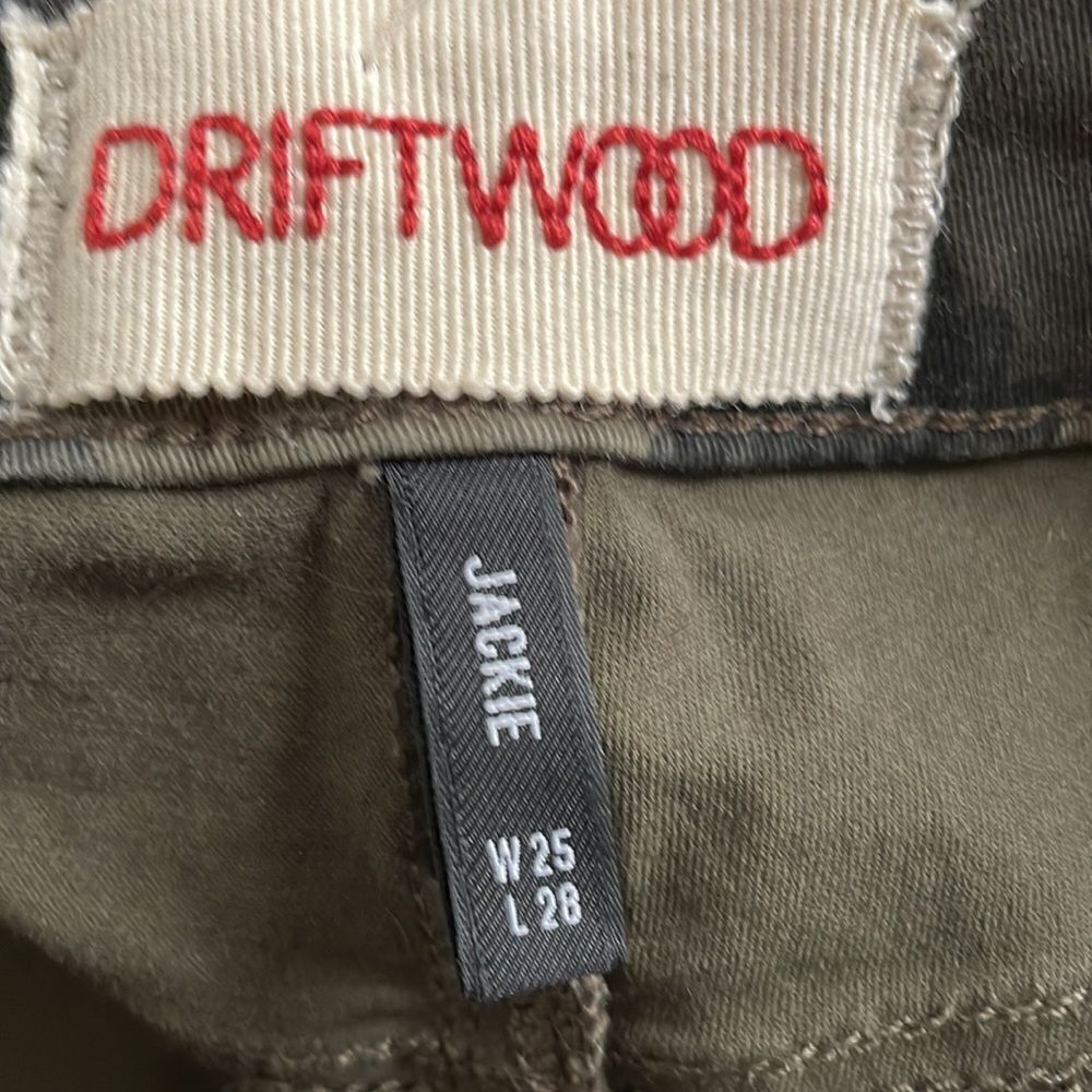 Brand New Driftwood Jackie Camo Pants‎ - Size: 25 - Picture 8 of 9
